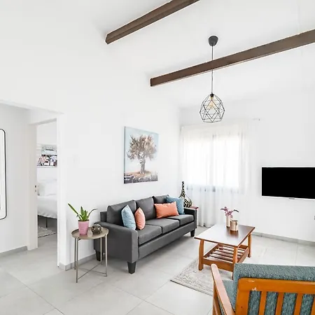 Kamara Boutique By Ezoria *