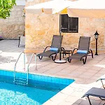 Kamara Boutique By Ezoria Holiday home