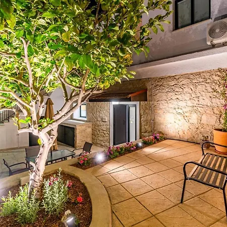 Kamara Boutique By Ezoria