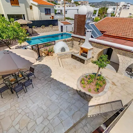 Kamara Boutique By Ezoria Holiday home *