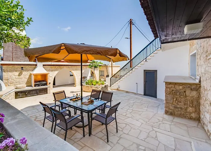 Kamara Boutique By Ezoria * Peja