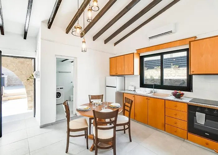 Kamara Boutique By Ezoria *